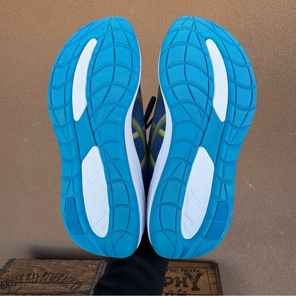 Asics Gel-Cumulus 28 Men’s Running Shoe - Picture 8 of 10